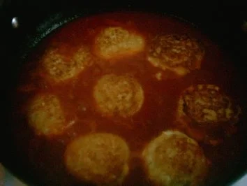 Rezept: Fetafrikadellen in Soße Bild Nr. 5 Fetafrikadellen in Soße - Rezept - Bild Nr. 5