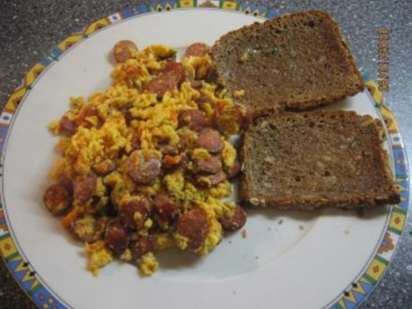 Herzhaftes Rührei fürs Abendbrot - Rezept - kochbar.de