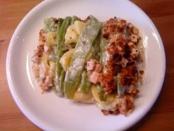 Bohnen mit Kassler und Kartoffeln zum Auflauf vereint ... - Rezept