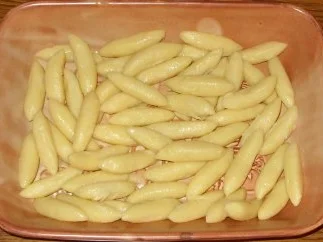 Auflauf herzhaft - Schupfnudel-Hackfleisch- Auflauf mit Ananas und Kokos - Rezept - Bild Nr. 2