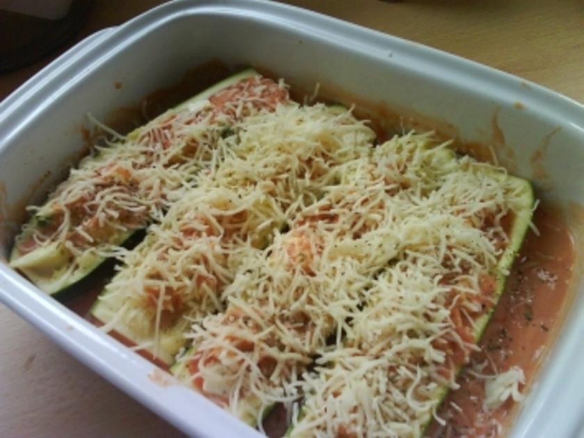 Zucchini Schiffchen vegetarisch gefüllt Rezept kochbar de