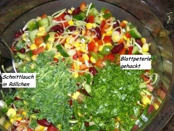 Rezept: Salatbar: BAUERNSALAT, griechische Art Bild Nr. 6 Salatbar: BAUERNSALAT, griechische Art - Rezept - Bild Nr. 6