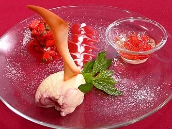 Rezept: Trilogie von der Erdbeere Trilogie von der Erdbeere - Rezept