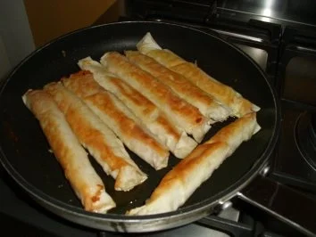 Fingerfood-Schafskäsezigarren - Rezept