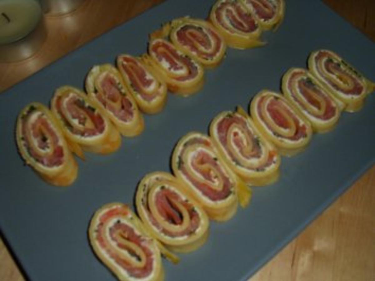 Fingerfood Lachsröllchen - schnell &amp; einfach - von tigerlili1972