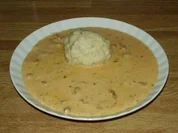 Rezept: Eierschwammerlgulasch Eierschwammerlgulasch - Rezept