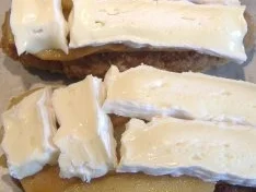 Faschiertes Schnitzel mit Birne und Camembert überbacken - Rezept - Bild Nr. 5