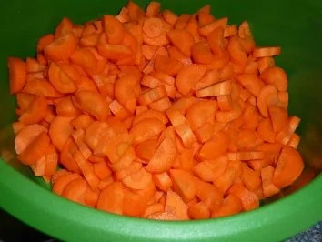 Hackbraten mit Lauch-Möhren-Soße und Semmelknödel - Rezept - Bild Nr. 3