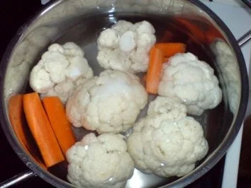 Rezept: Kaßlerkamm-Braten mit Blumenkohl und Salzkartoffeln Bild Nr. 6 Kaßlerkamm-Braten mit Blumenkohl und Salzkartoffeln - Rezept - Bild Nr. 6