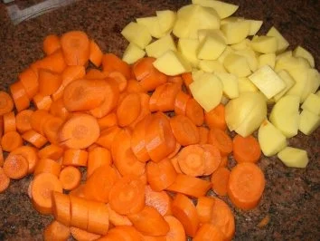 Gemüse:   KAROTTEN mit Mettenden - Rezept - Bild Nr. 3