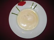 Ingwer-Spargel-Velouté mit Aalschaum - Rezept