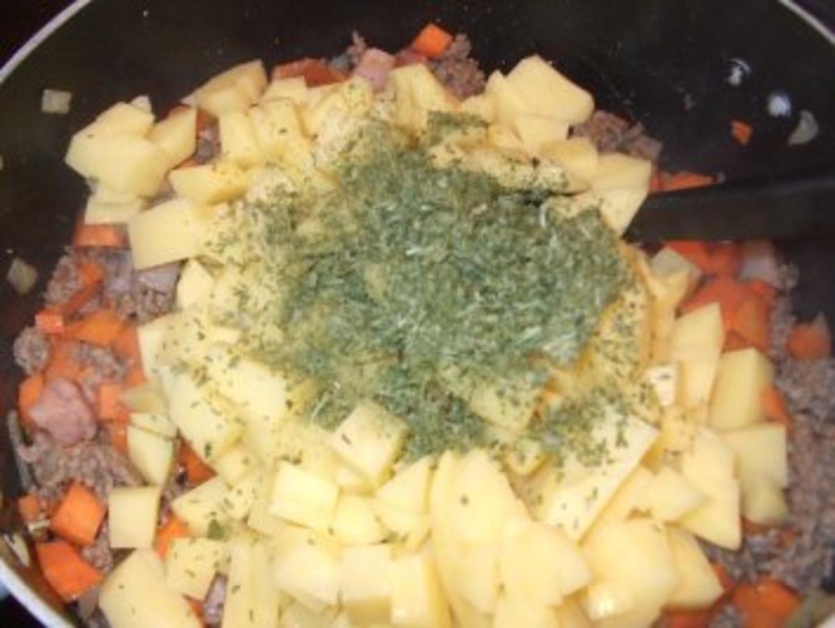 Möhren-Hack-Kartoffelsuppe - Rezept - Bild Nr. 3