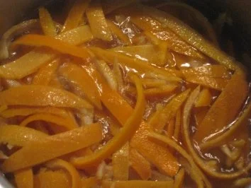 Rezept: Orangenschalen in Ingwersirup Bild Nr. 4 Orangenschalen in Ingwersirup - Rezept - Bild Nr. 4