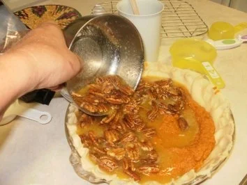 Pie- Pumpkin mit Nuessen - Suedstaaten von Amerika Rezept fuer Thanksgiving Feiertag - dieser Pie ist aber um das ganze Jahr beliebt- mit 4 Bilder - Rezept - Bild Nr. 5