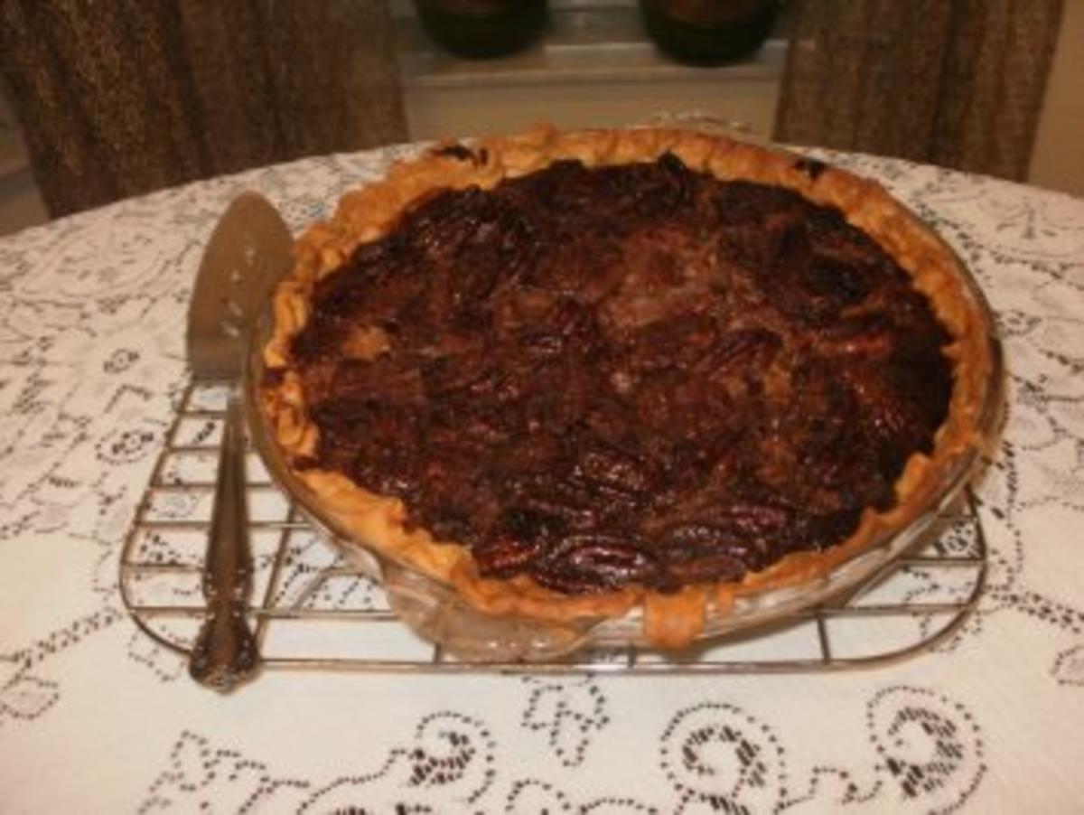 Pie- Pumpkin mit Nuessen - Suedstaaten von Amerika Rezept fuer Thanksgiving Feiertag - dieser Pie ist aber um das ganze Jahr beliebt- mit 4 Bilder - Rezept