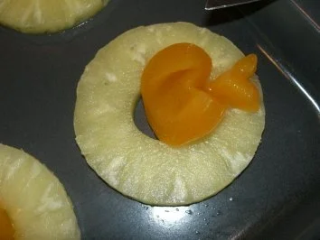 Rührteig:  SPIEGELEIERKUCHEN...  nur ohne Ei + Spiegel - Rezept - Bild Nr. 3