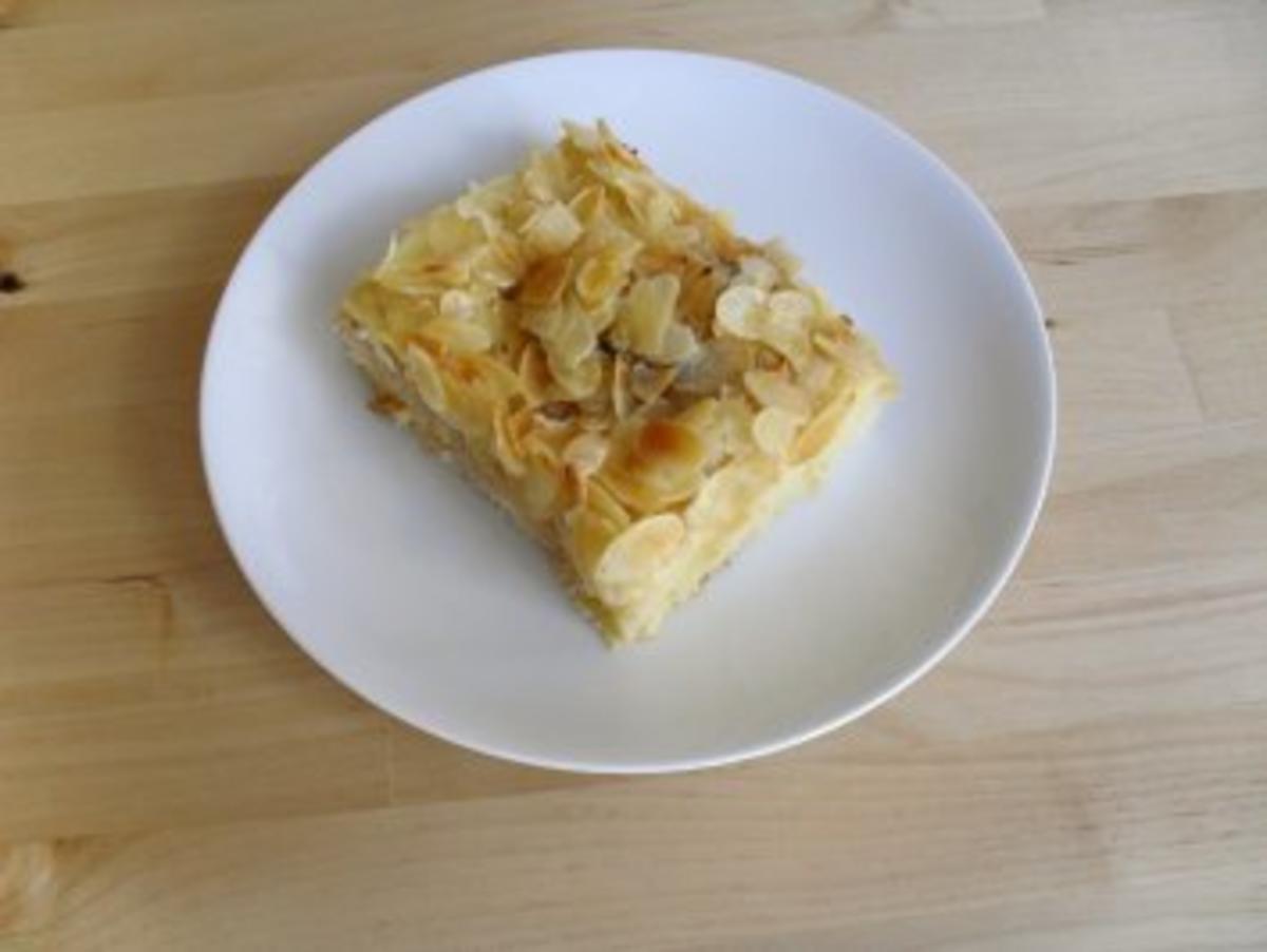 Buttermilch - Mandel - Kuchen - Rezept