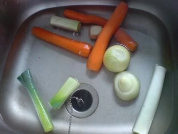 Hühnerbrühe - Nudelsuppe - Rezept - Bild Nr. 4