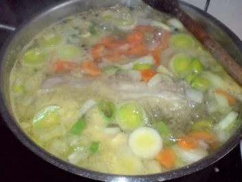 Hühnerbrühe - Nudelsuppe - Rezept - Bild Nr. 8