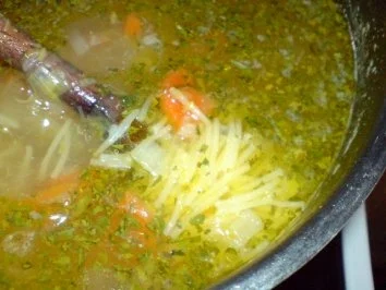 Hühnerbrühe - Nudelsuppe - Rezept - Bild Nr. 12