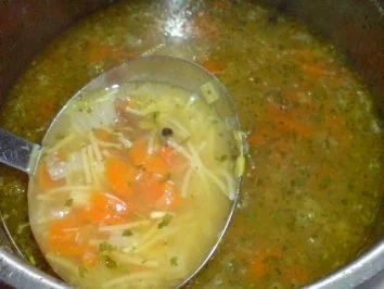 Hühnerbrühe - Nudelsuppe - Rezept - Bild Nr. 16