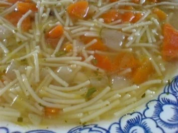 Hühnerbrühe - Nudelsuppe - Rezept - Bild Nr. 18