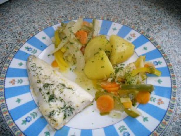 Pangasiusfilet gedünstet, Gemüse mit Cherry und Salzkartoffeln - Rezept ...