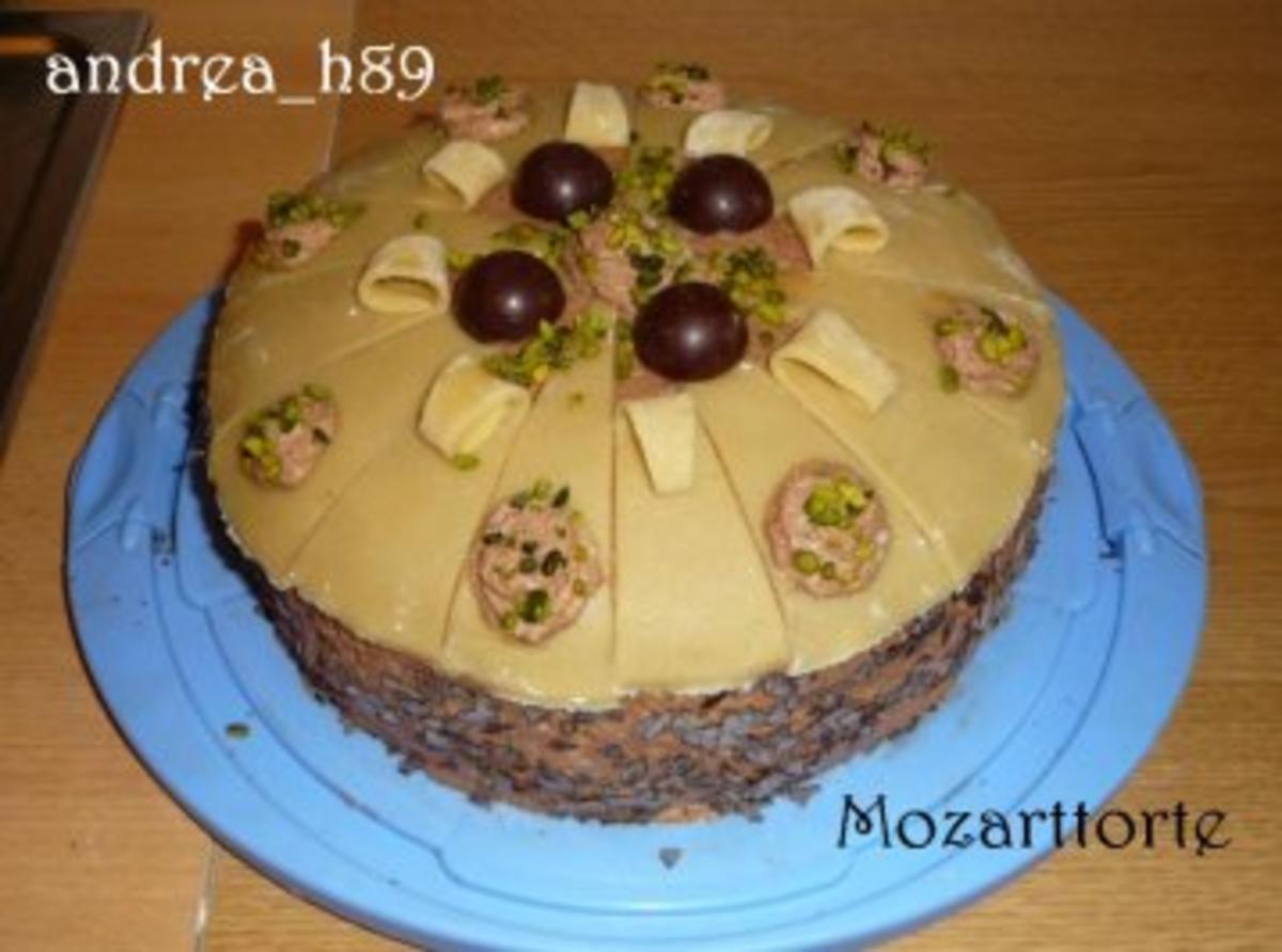 Mozarttorte mit Für den Teig: und Butter - Rezept Eingereicht von
andrea_h89