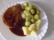 Kotelett mit Broccoli für den einen  und für den anderen mit Rosenkohl - Rezept