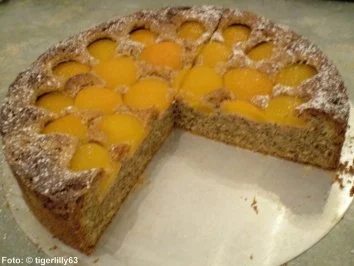 Schoko-Nusskuchen mit Aprikosen - Rezept - Bild Nr. 2