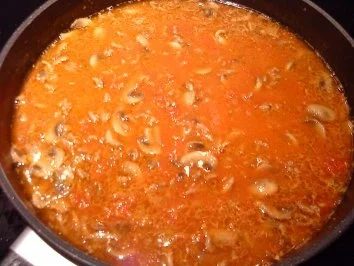 Rezept: Spaghetti Bolognese mit Champignons Bild Nr. 9 Spaghetti Bolognese mit Champignons - Rezept - Bild Nr. 9