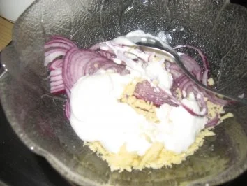 Vegetarisch:  Zwiebel-Knoblauch-Calzone - Rezept - Bild Nr. 7