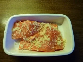 Rezept: Lachsfilet mit Meerrettichbutter Bild Nr. 2 Lachsfilet mit Meerrettichbutter - Rezept - Bild Nr. 2