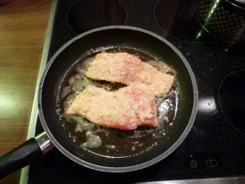 Rezept: Lachsfilet mit Meerrettichbutter Bild Nr. 3 Lachsfilet mit Meerrettichbutter - Rezept - Bild Nr. 3