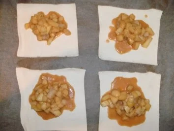 Rezept: Blätterteigtaschen mit Apfelfüllung Bild Nr. 3 Blätterteigtaschen mit Apfelfüllung - Rezept - Bild Nr. 3