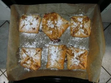 Rezept: Blätterteigtaschen mit Apfelfüllung Blätterteigtaschen mit Apfelfüllung - Rezept