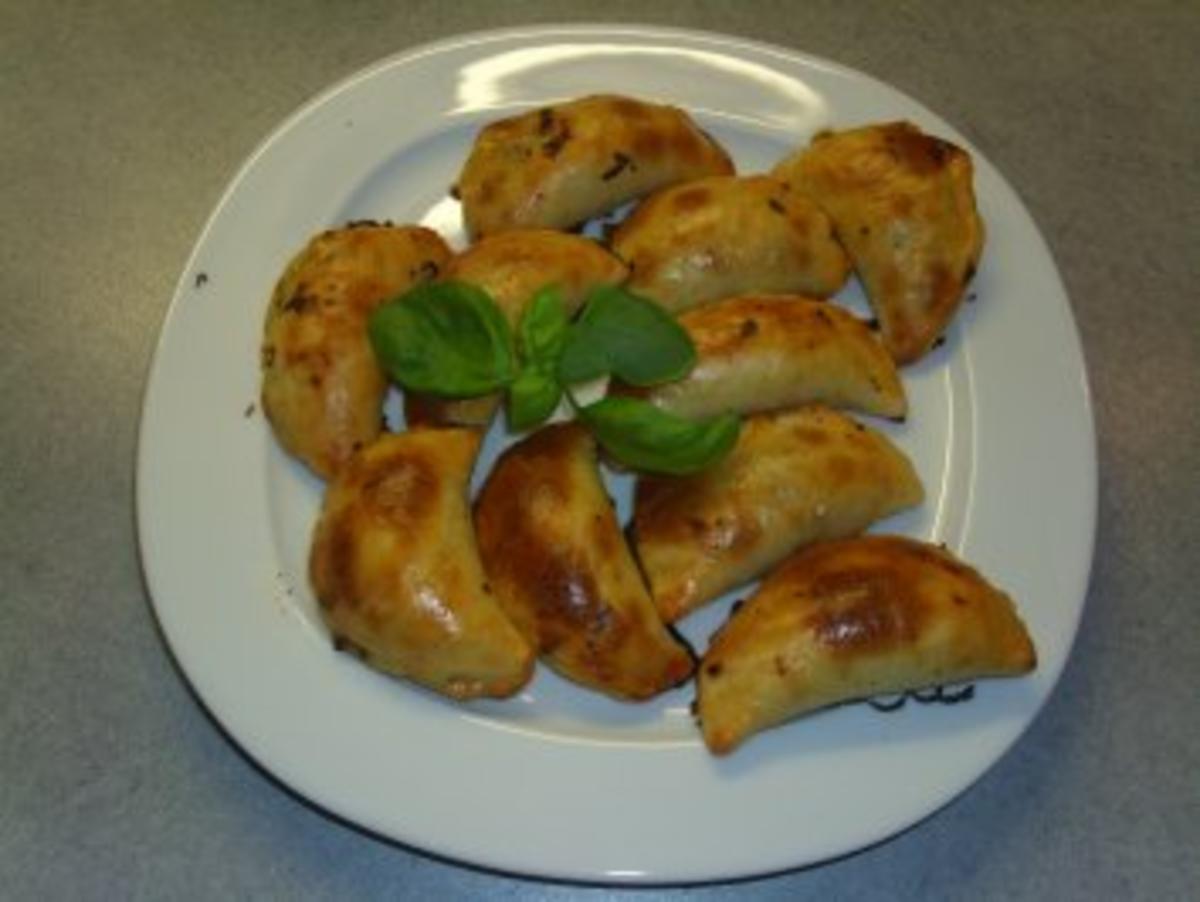 Pikante Kuchen: Piroggen Rezept Eingereicht von Hoenowbear