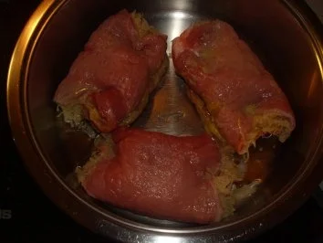 Rezept: Fleischgerichte: Sauerkraut-Rouladen Fleischgerichte: Sauerkraut-Rouladen - Rezept