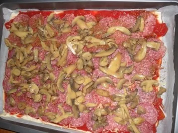 Pizza Salami - Rezept - Bild Nr. 2