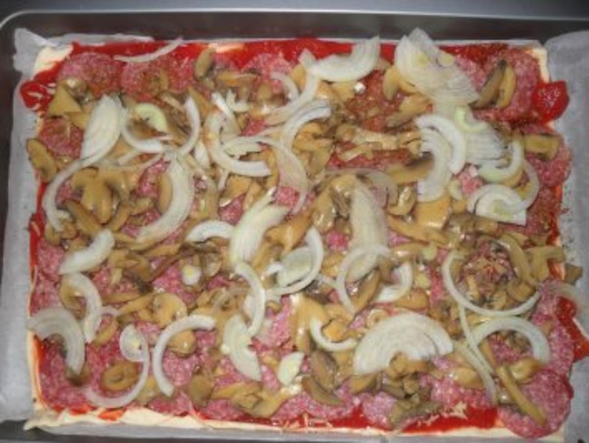 Pizza Salami - Rezept - Bild Nr. 4