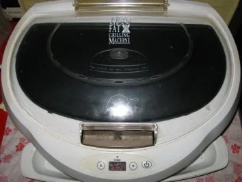 Rezept: Grillbrot-Käse-Salami-Tomate+Pesto - Lactosefrei Bild Nr. 5 Grillbrot-Käse-Salami-Tomate+Pesto - Lactosefrei - Rezept - Bild Nr. 5