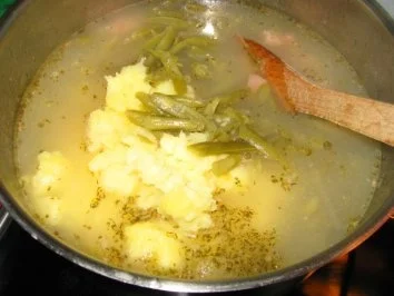 Saure Bohnen Rheinische Art mit Eisbein - Rezept - Bild Nr. 11