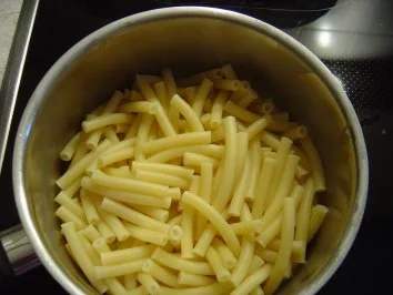 Rezept: Tomaten-Nudeln als schnelle Beilage Bild Nr. 2 Tomaten-Nudeln als schnelle Beilage - Rezept - Bild Nr. 2