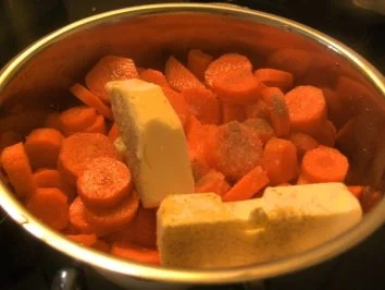 Hähnchen-Minuten-Steak   in Knoblauch-Salbei-Butter gebraten - Rezept - Bild Nr. 3