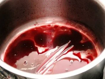 Schweinefilet mit gebratenen Rosenkohlblättern - Rezept - Bild Nr. 3