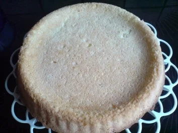 Kuchen  Biskuittortenboden mit Himbeeren - Rezept - Bild Nr. 5