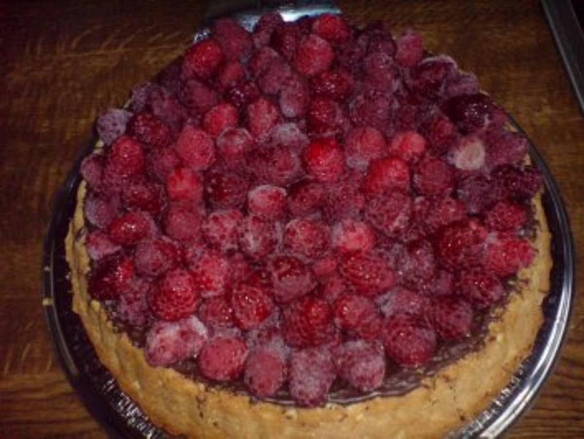 Kuchen  Biskuittortenboden mit Himbeeren - Rezept - Bild Nr. 7