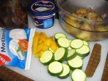 Rezept: Hähnchen-Gemüse-Gratin Bild Nr. 2 Hähnchen-Gemüse-Gratin - Rezept - Bild Nr. 2