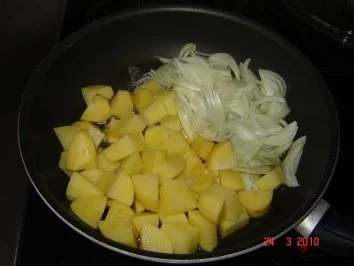 Rezept: Nudeln : Älplermagronen mit Apfelmus Bild Nr. 3 Nudeln : Älplermagronen mit Apfelmus - Rezept - Bild Nr. 3