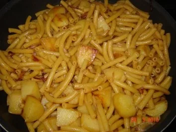 Rezept: Nudeln : Älplermagronen mit Apfelmus Bild Nr. 4 Nudeln : Älplermagronen mit Apfelmus - Rezept - Bild Nr. 4